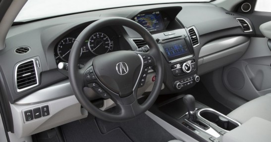 Acura MDX model na rok 2017