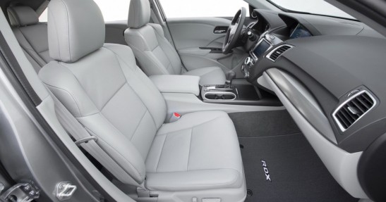 Acura MDX model na rok 2017