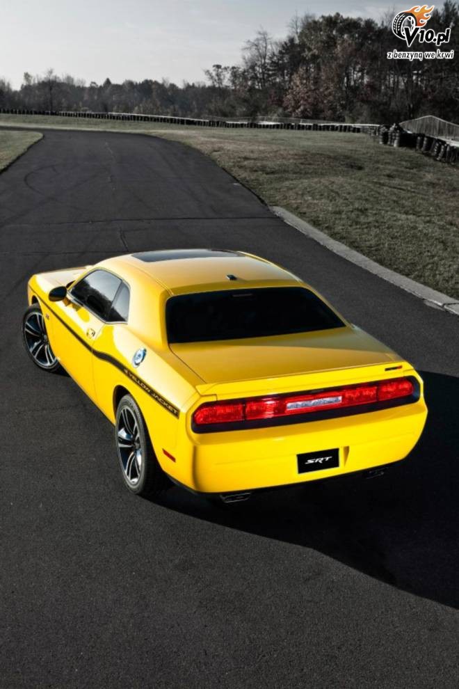 Dodge Challenger SRT8 Yellow Jacket