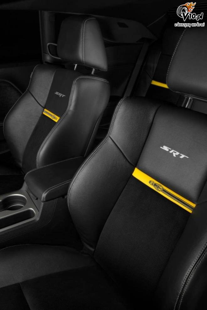 Dodge Challenger SRT8 Yellow Jacket