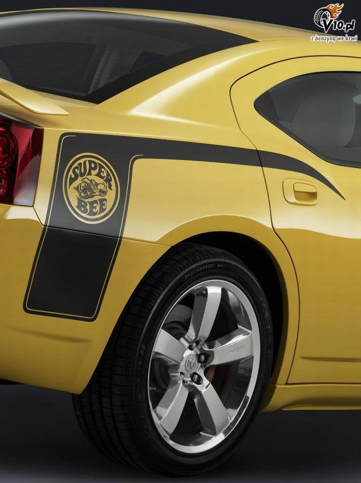 Dodge Charger SRT8 Super Bee 2012