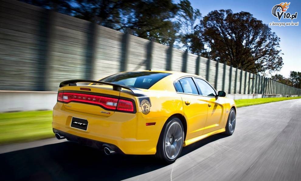Dodge Charger SRT8 Super Bee 2012