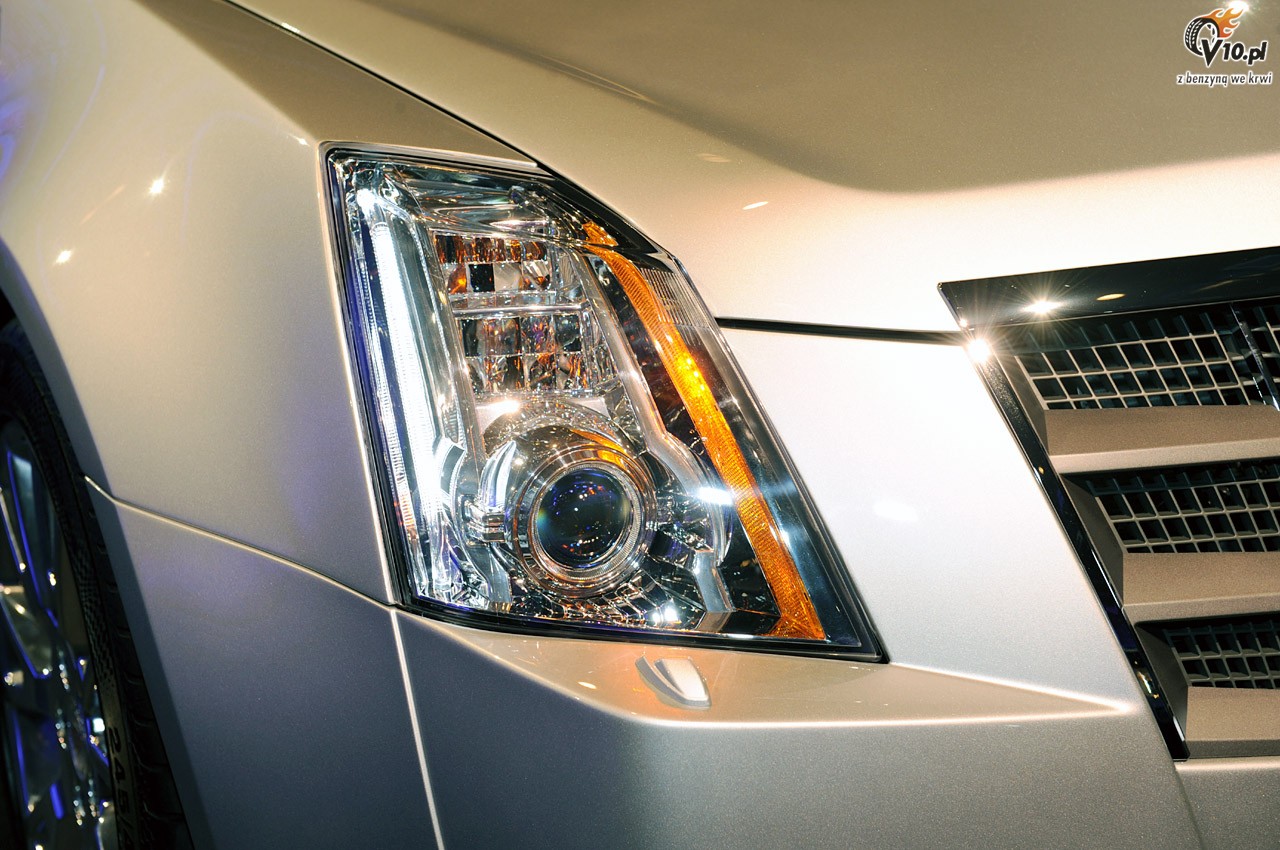 Cadillac CTS Coupe model 2011
