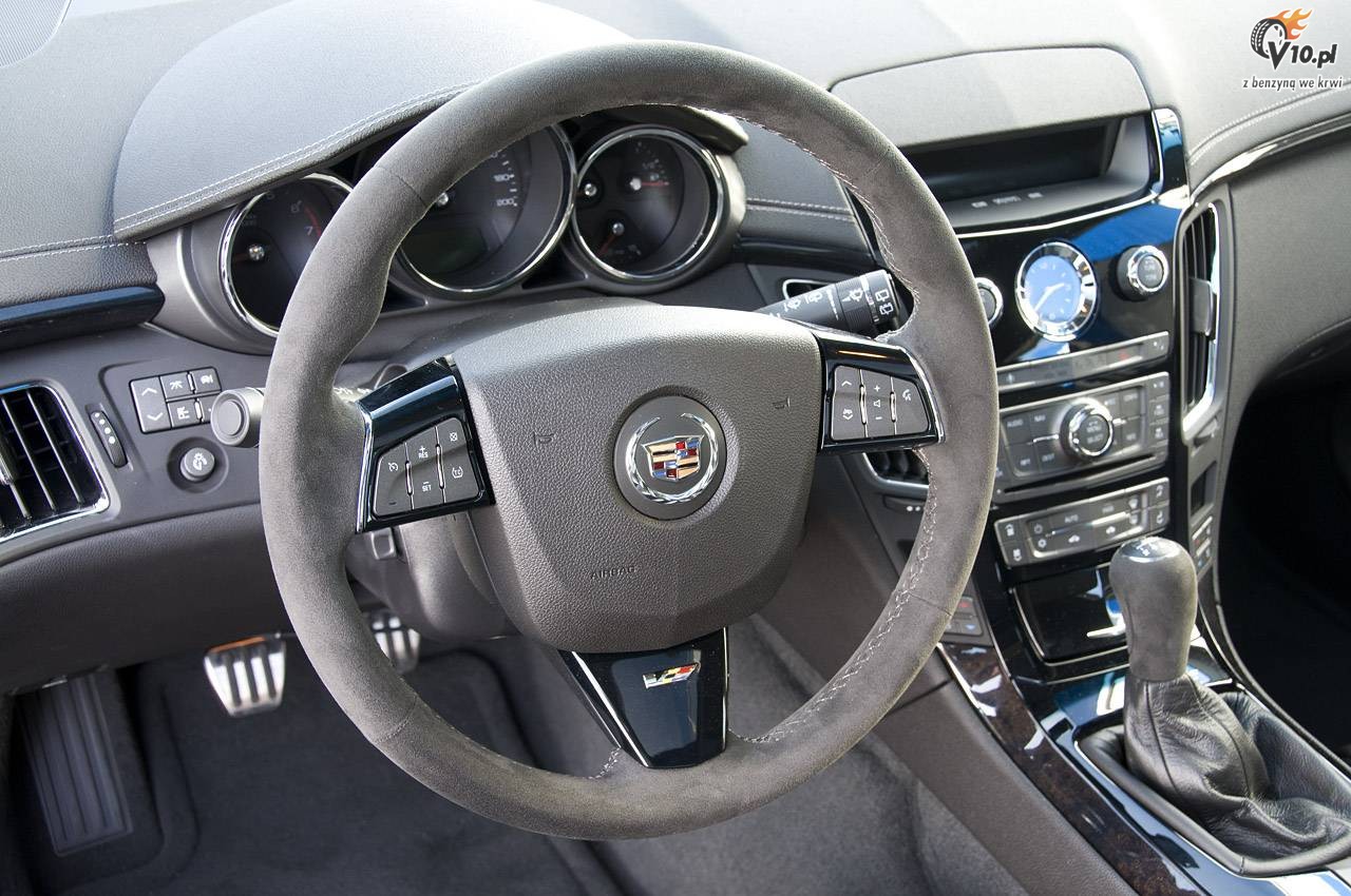 Cadillac CTS-V Wagon model 2011
