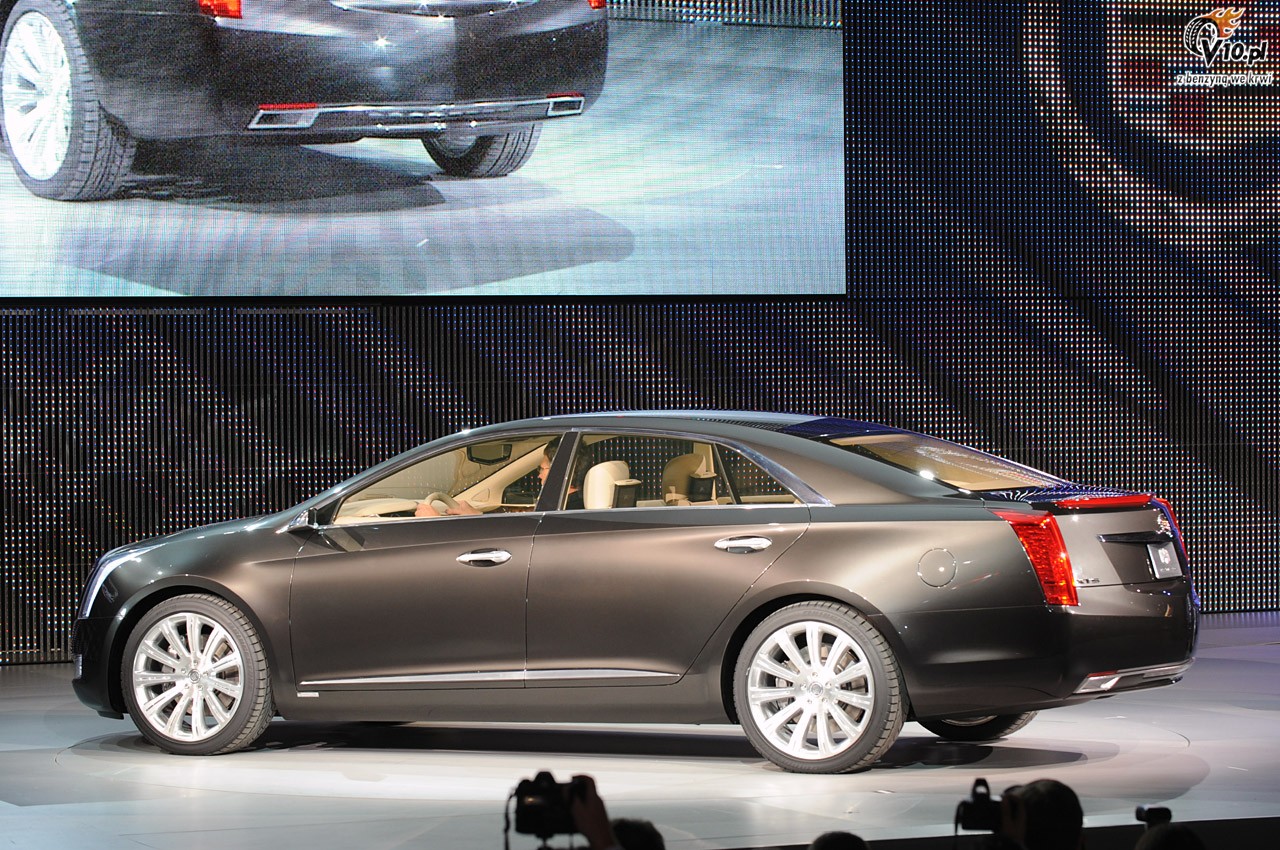 Cadillac XTS Platinum Concept