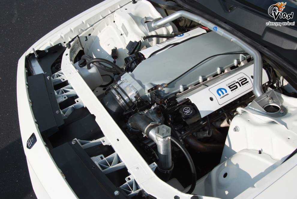 Mopar Challenger V10