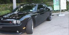 Dodge Challenger DUB Tony Hawka na licytacj