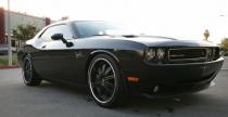 Dodge Challenger DUB Tony Hawka na licytacj