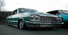 Chevy Impala pali gum... dosownie