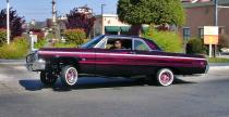 Chevy Impala pali gum... dosownie