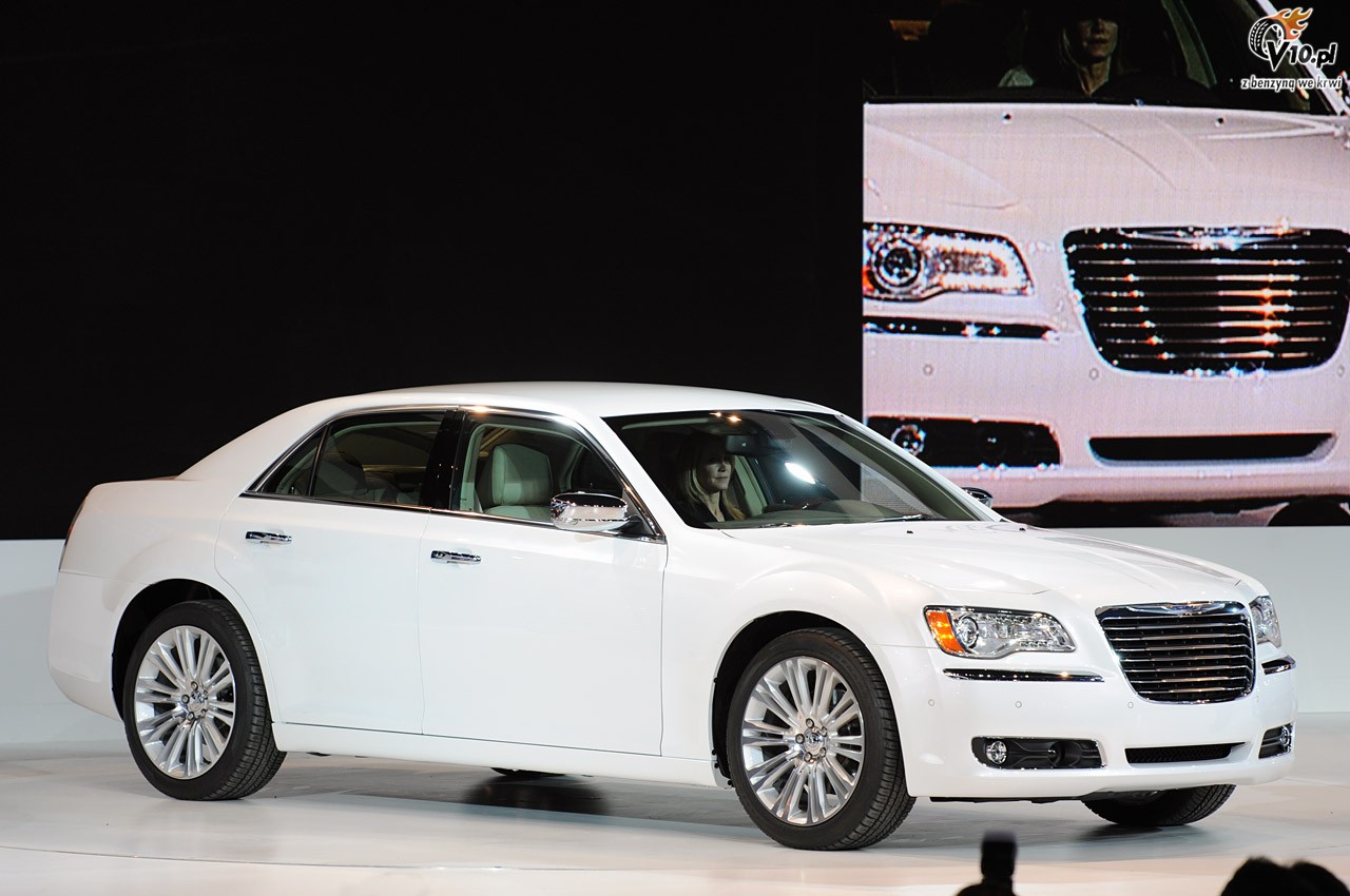 Chrysler 300 model 2011