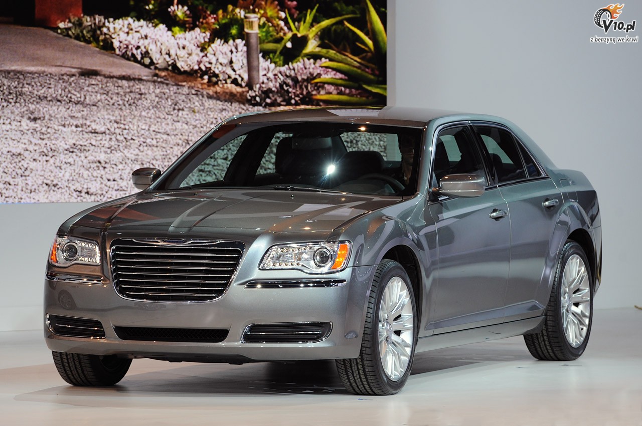 Chrysler 300 model 2011