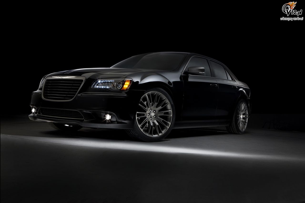 Chrysler 300C John Varvatos Edition