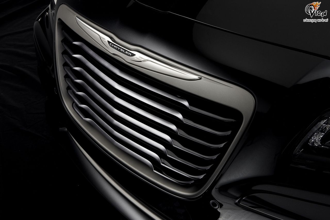 Chrysler 300C John Varvatos Edition