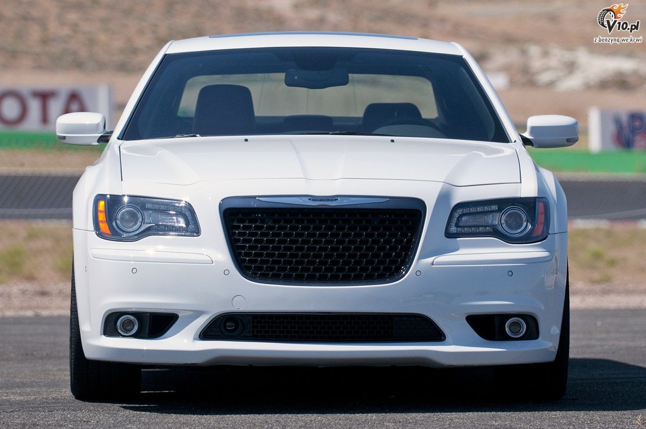 Chrysler 300C SRT8