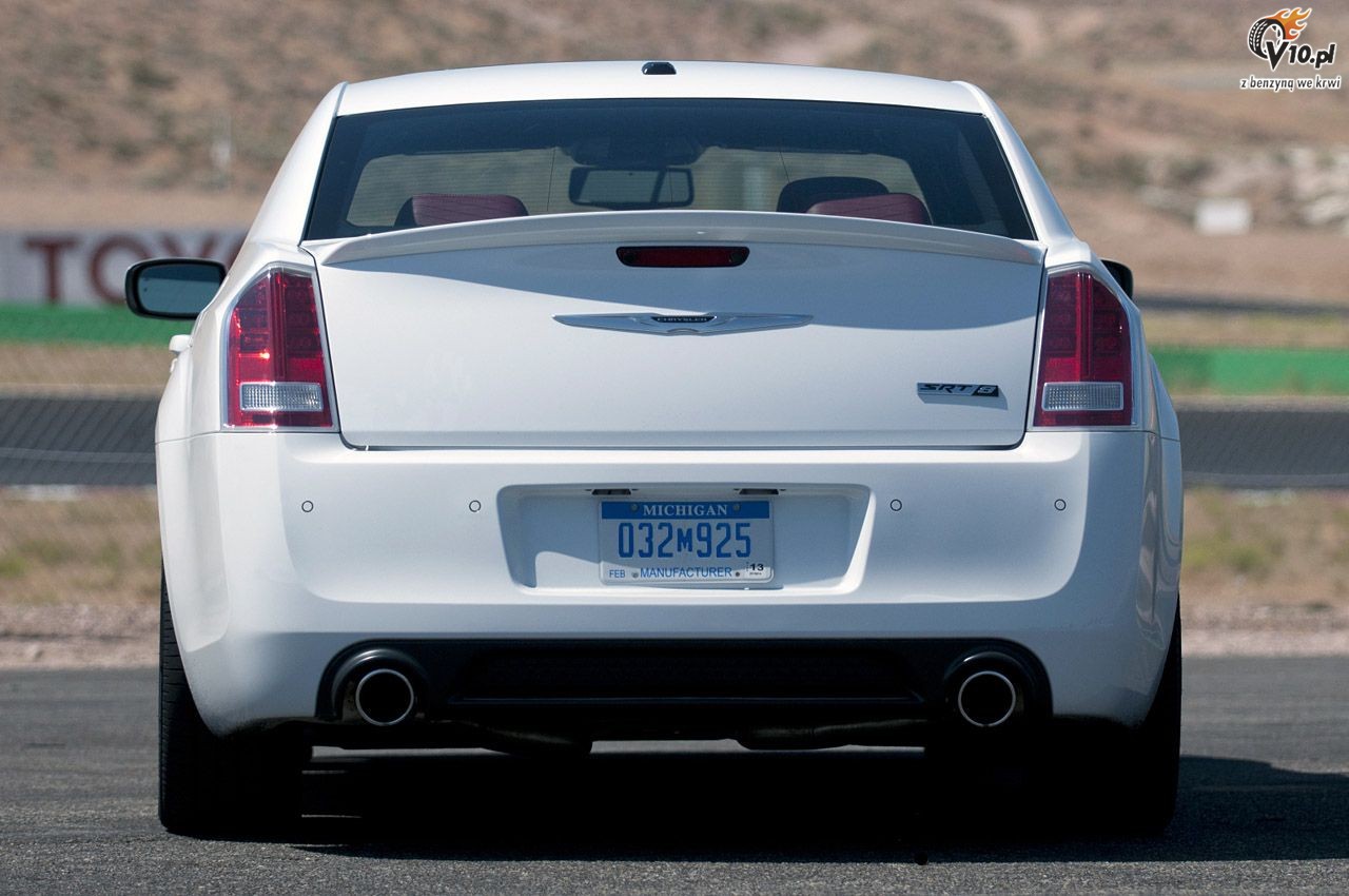 Chrysler 300C SRT8