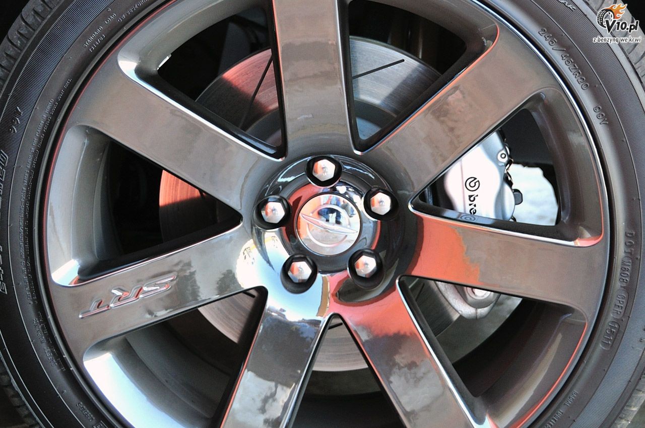 Chrysler 300C SRT8