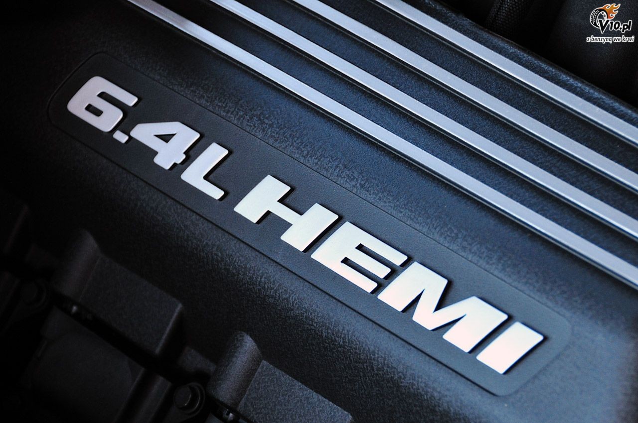 Nowy Chrysler 300C SRT8