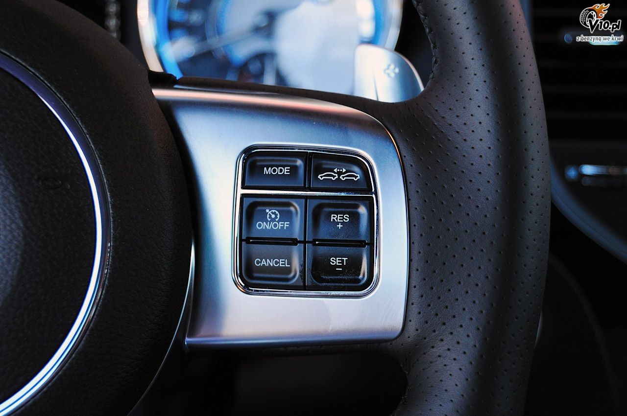 Chrysler 300C SRT8