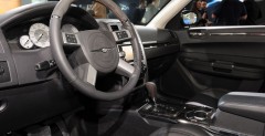 Chrysler 300C S8