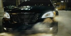 Eminem w reklamie Chryslera 200
