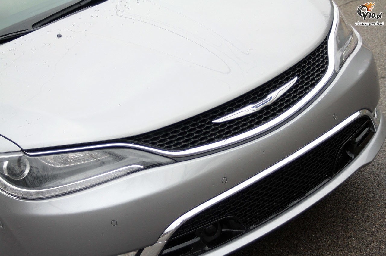 Chrysler 200 model na rok 2015 - pierwsza jazda