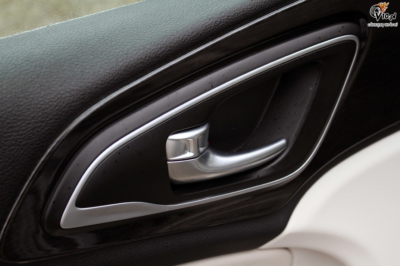 Chrysler 200 model na rok 2015 - pierwsza jazda