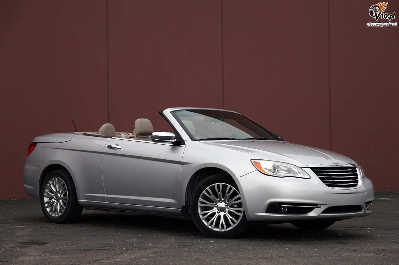 Chrysler 200 Cabrio model 2011