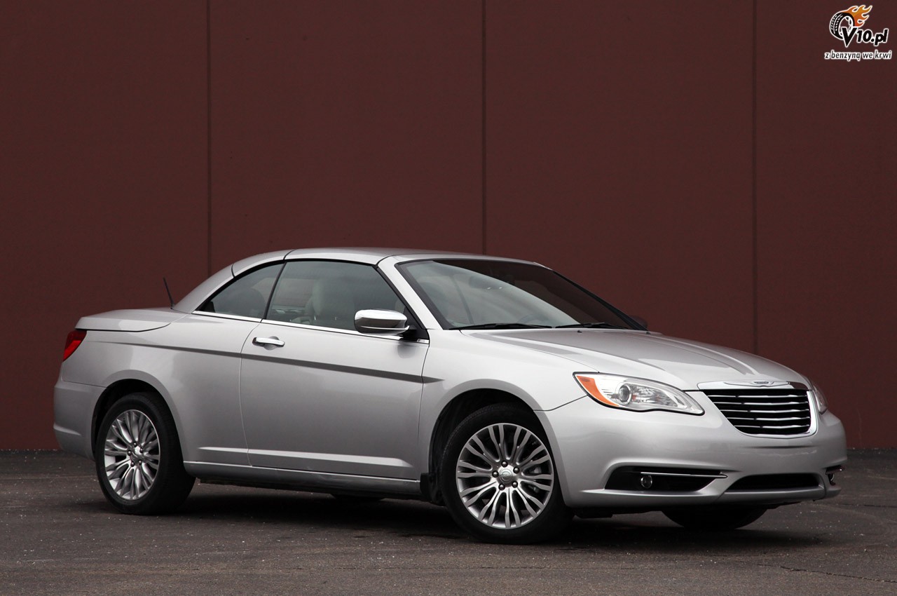 Chrysler 200 Cabrio model 2011