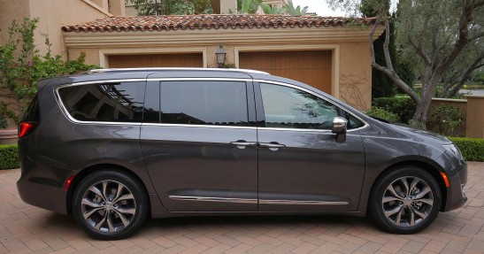 Chrysler Pacifica 2017