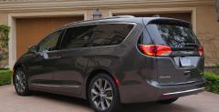 Chrysler Pacifica 2017