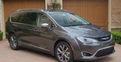 Chrysler Pacifica 2017