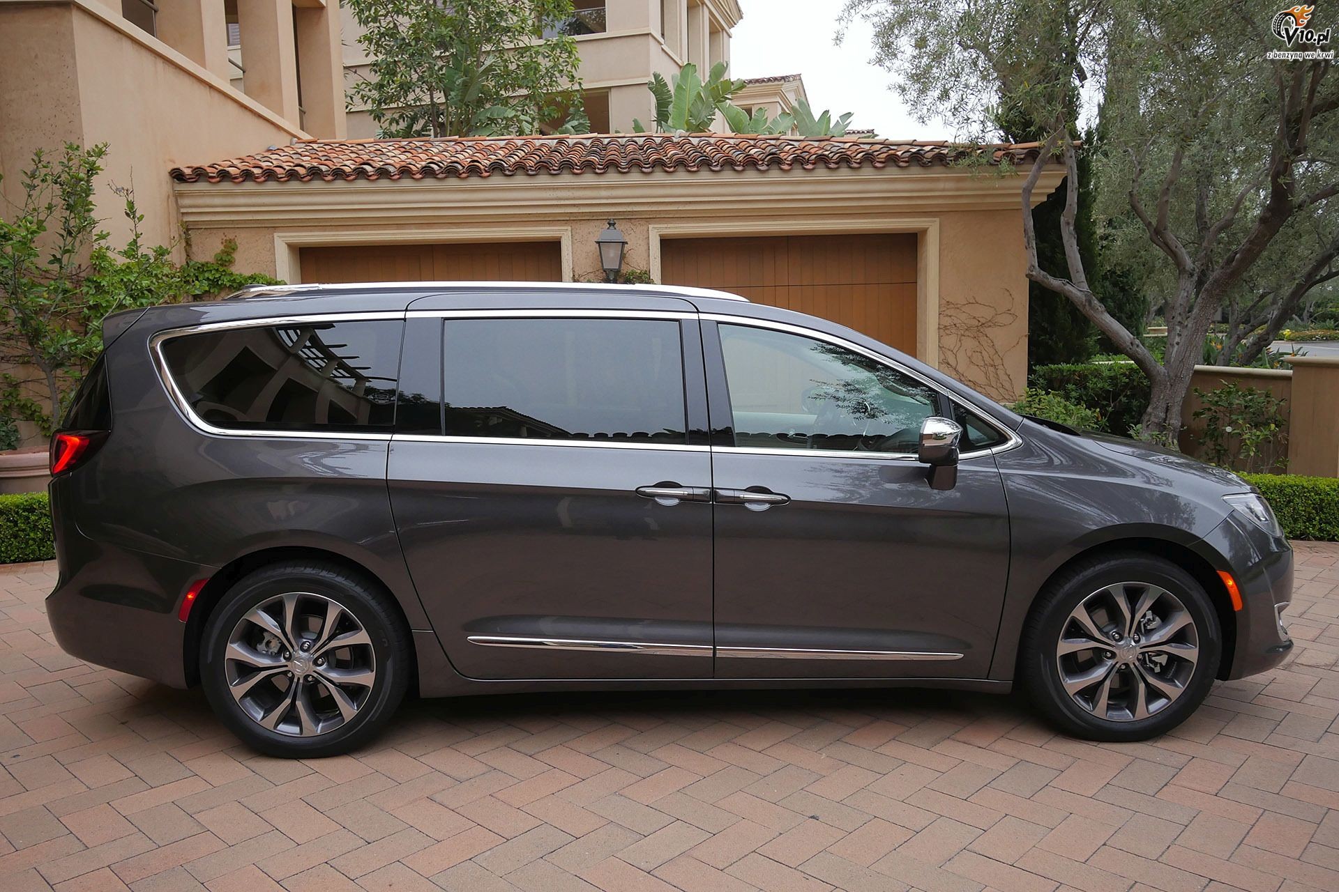 Chrysler Pacifica 2017