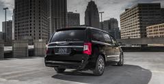 Chrysler Town and Country S