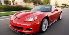 Corvette ZR1 pobia Vipera ACR na Nurburgingu