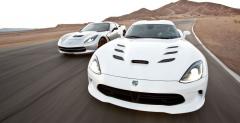 Corvette Stingray vs SRT Viper