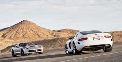 Corvette Stingray vs SRT Viper