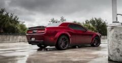 Dodge Challenger Demon na felgach Vossen