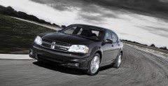 Seryjny Dodge Avenger