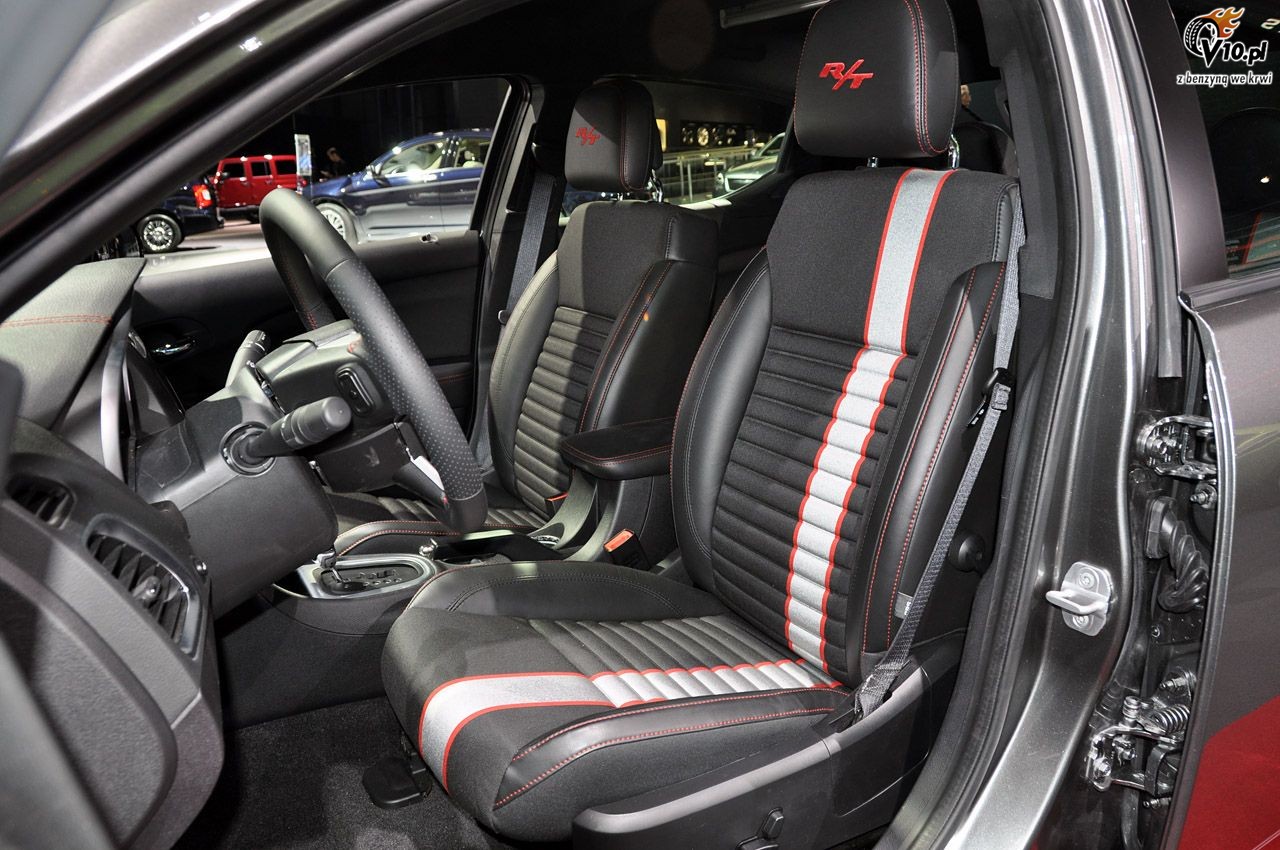 Nowy Dodge Avenger R/T