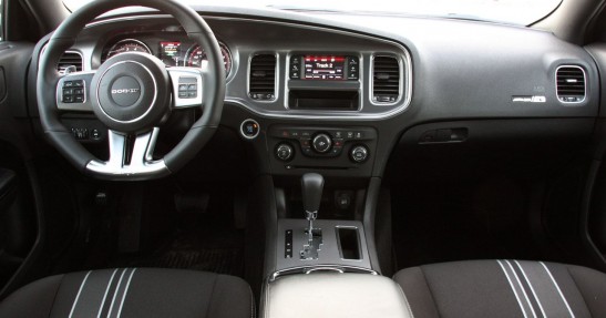Dodge Charger SRT8 Super Bee