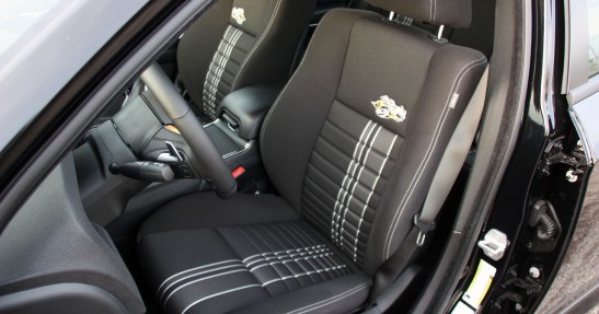 Dodge Charger SRT8 Super Bee
