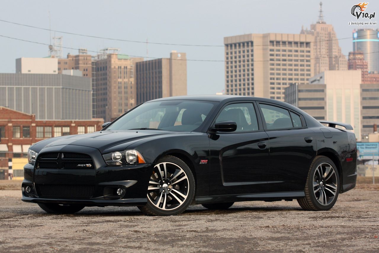 Dodge Charger SRT8 Super Bee