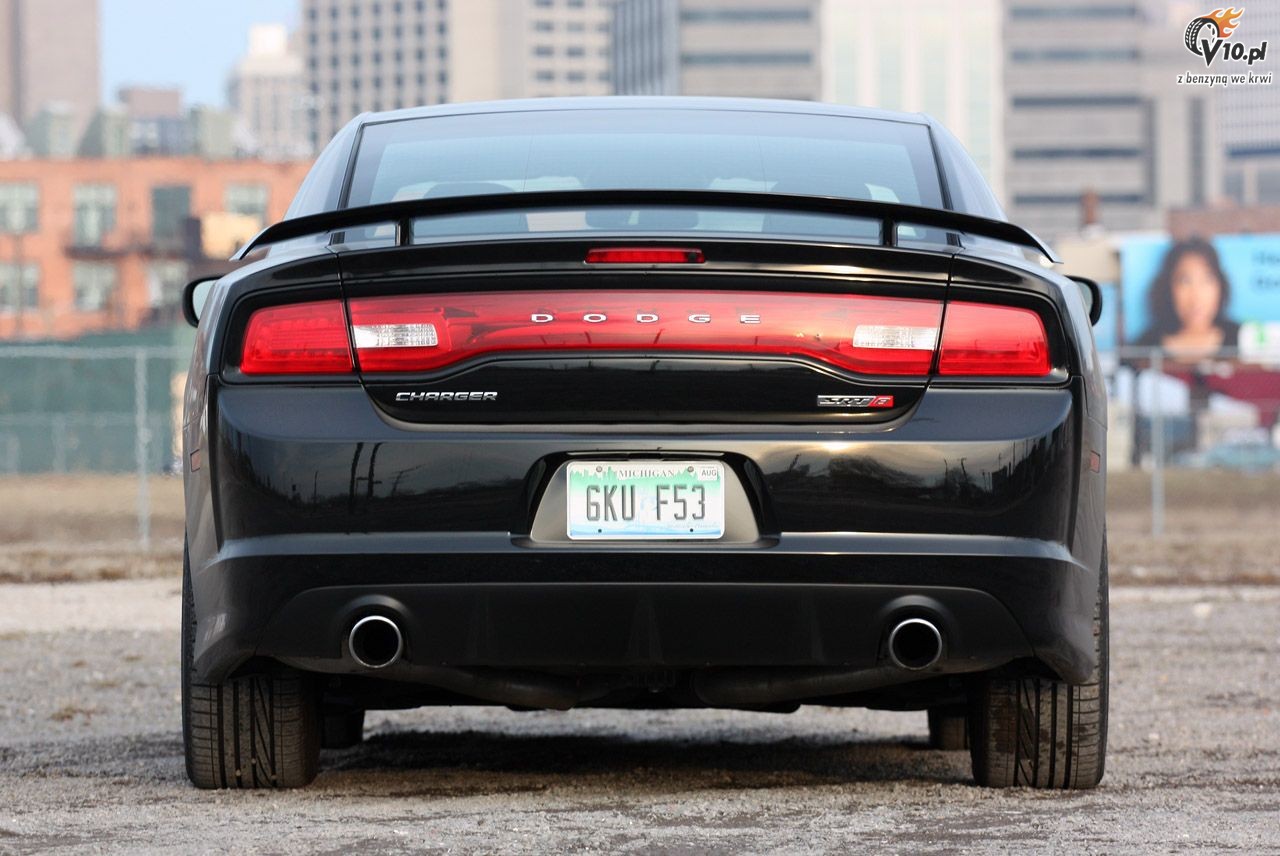 Dodge Charger SRT8 Super Bee