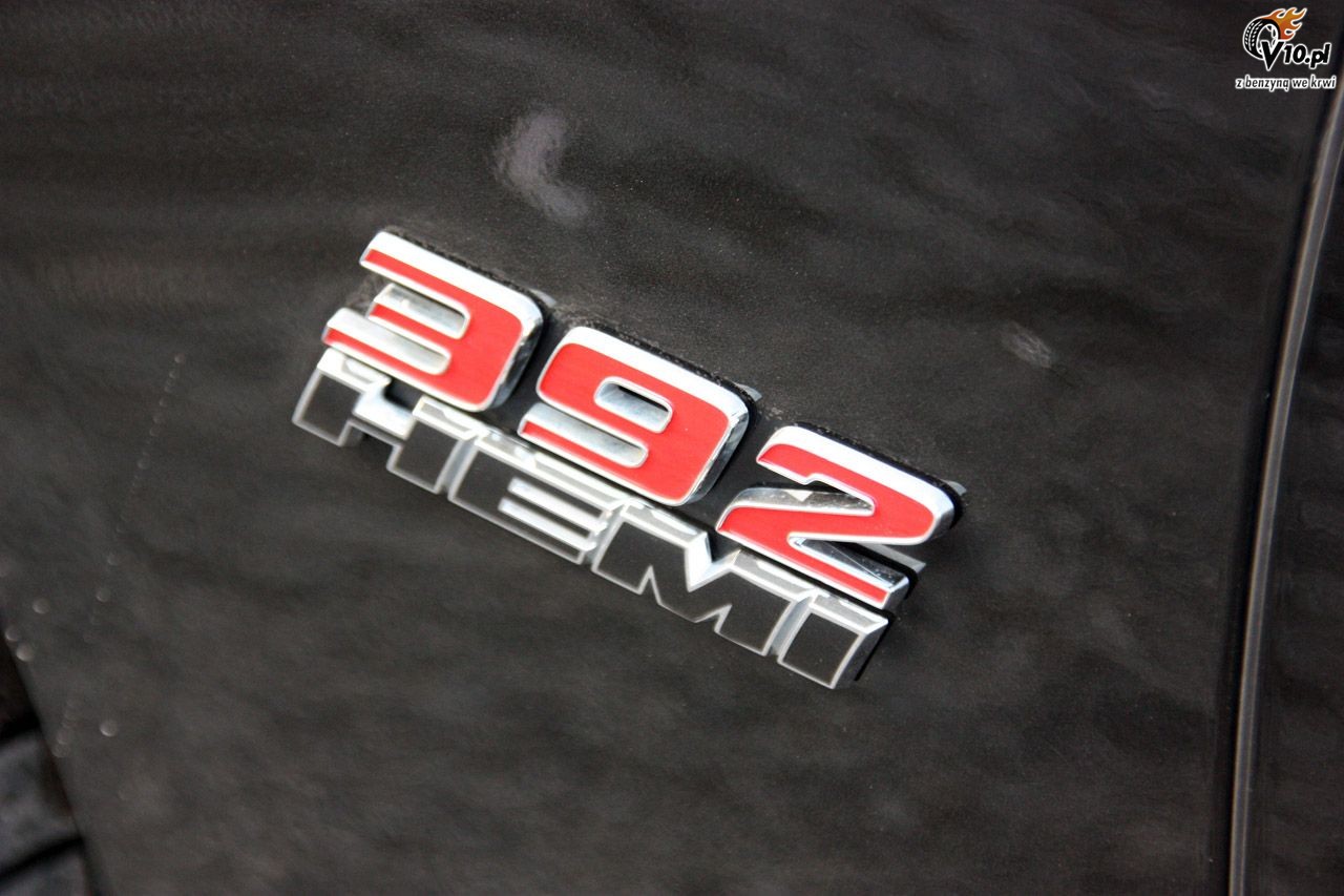 Dodge Charger SRT8 Super Bee