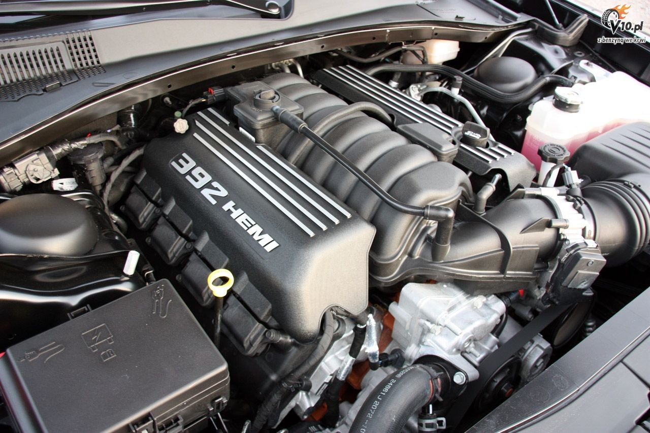Dodge Charger SRT8 Super Bee