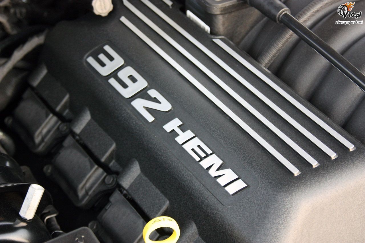 Dodge Charger SRT8 Super Bee