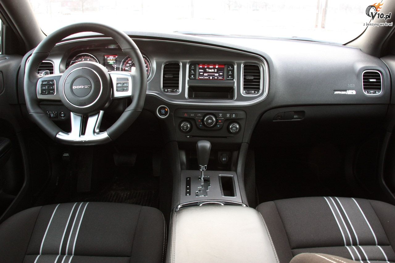 Dodge Charger SRT8 Super Bee