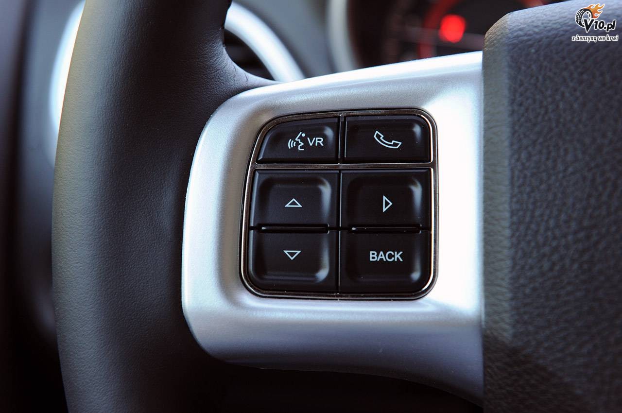Dodge Journey model 2011