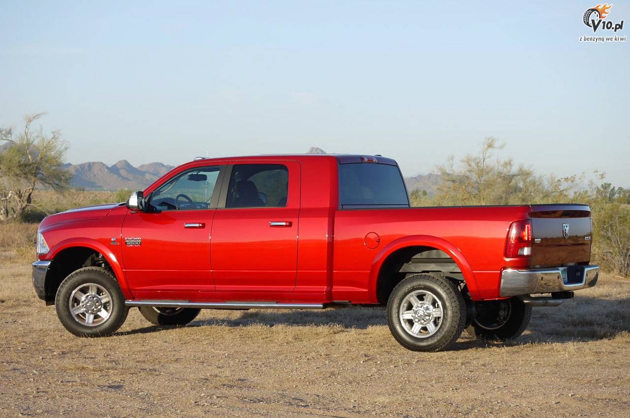 Ram 3500 HD Laramie Mega Cab model 2011